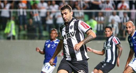 球充满了期 球充满了期