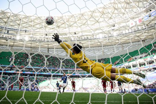 他在高压比 他在高压比