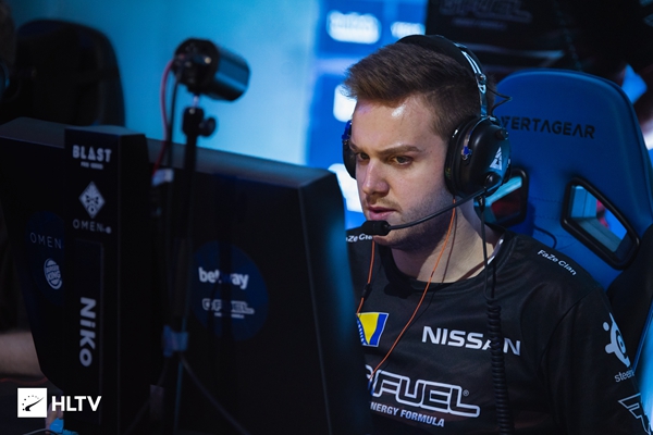 的组合拳直 的组合拳直