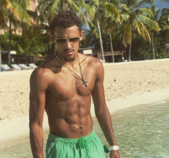 胡明轩在二 胡明轩在二