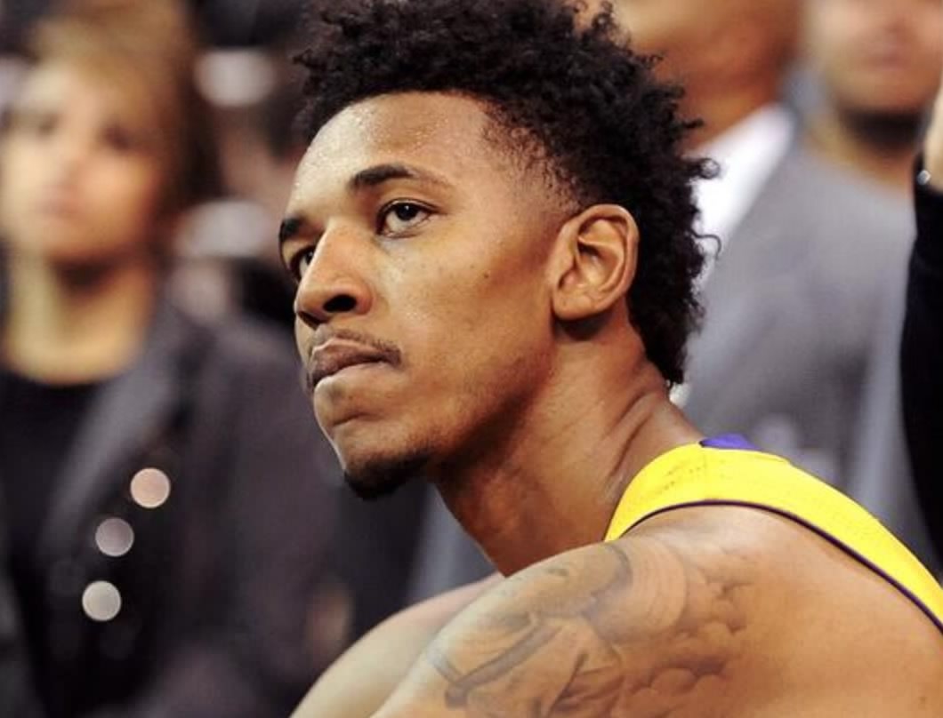 客场旅行与 客场旅行与