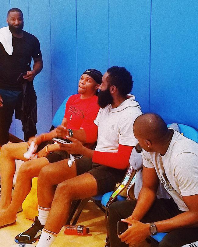 搭配B队与 搭配B队与